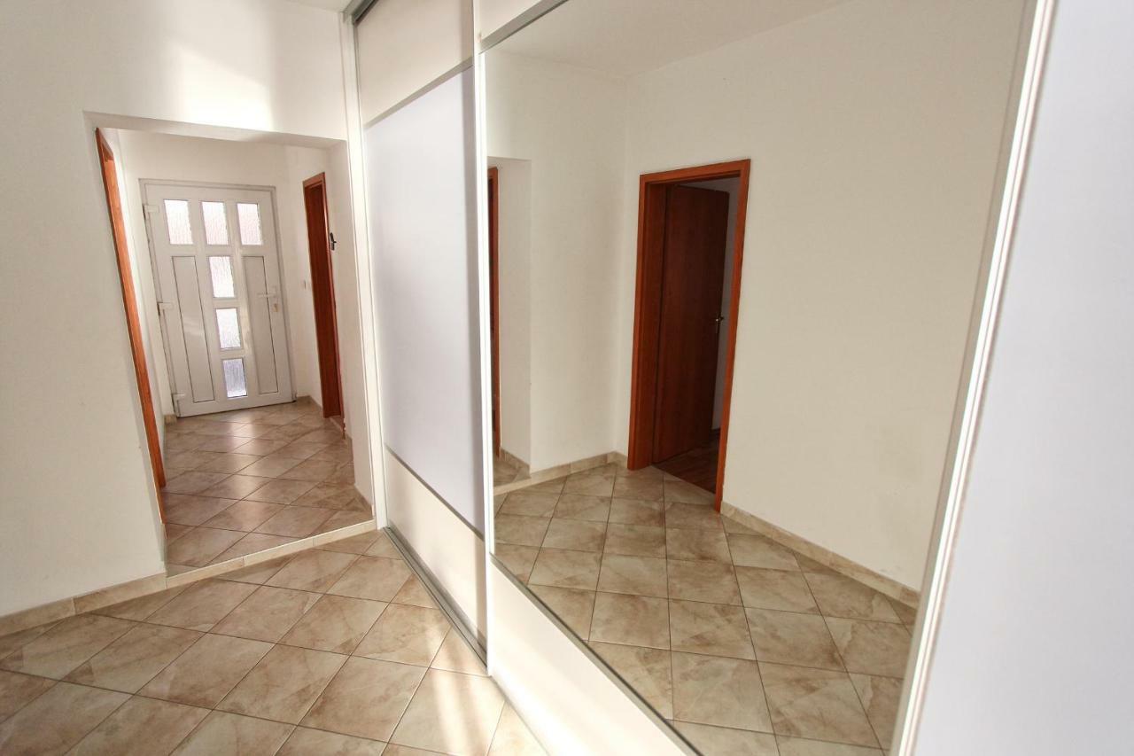 Apartment Podstrana Luaran gambar